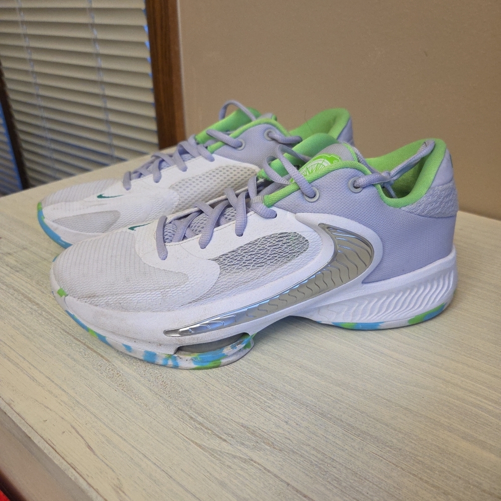 Nike The Decision Freak 4 Shoes US7 DJ6149-101 White Silver Green